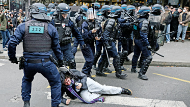 france-pension-protest.jpg