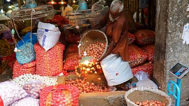 onion-price-declines-.jpg