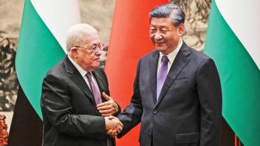 mahmud-abbas-shakes.jpg
