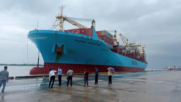 First vessel of 8.5-metre draft anchors at Mongla port