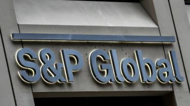 sp_global_downgrades_credit_rating_of_us_banks.jpg