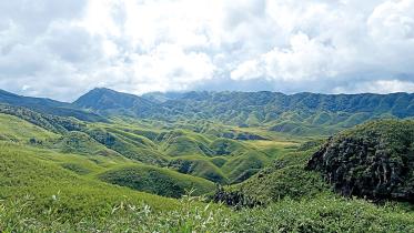dzokou-vally-1.jpg