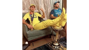 FIR registered against Mitchell Marsh for resting feet on World Cup trophy