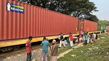train-tongi-derails.jpg