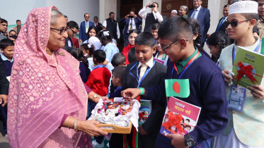 pm-textbook-distribution.jpg