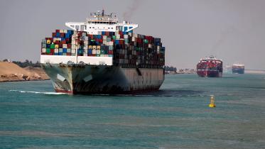 red-sea-tanker-suez-canal.jpg