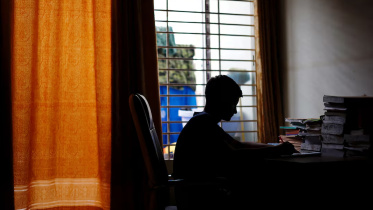 student_studying_in_bangladesh.jpg