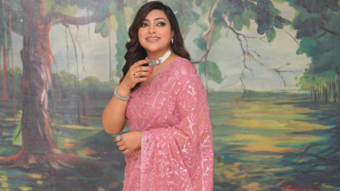 I distanced myself from films because of vulgar content: Mou 