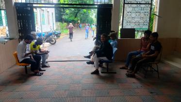 Some BCL men barring DU students from joining quota system protest