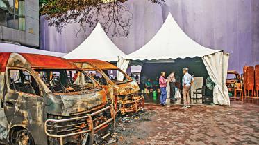 several-burnt-vehicles-quota.jpg