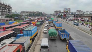 15km tailback on Dhaka-Ctg highway