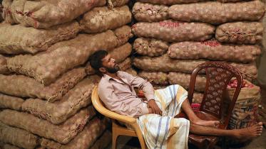 inflation_-_amran_hossain.jpg