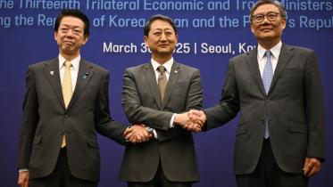 afp_20250330_38eu4t3_v2_preview_topshotskoreajapanchinapoliticstrade.jpg