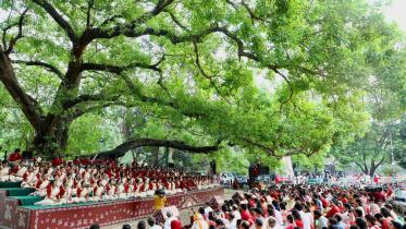  Chhayanaut ushers in 1432 at Ramna Batamul with Raag Bhairav