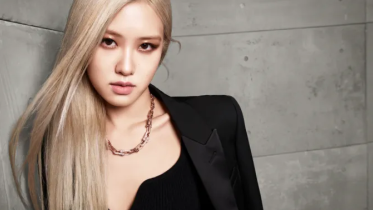 Rosé breaks barriers with non-Korean AMA nomination