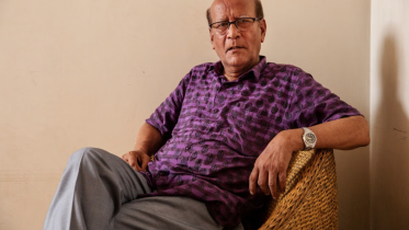 “As long as I live, I want to keep singing my own songs”: Khurshid Alam