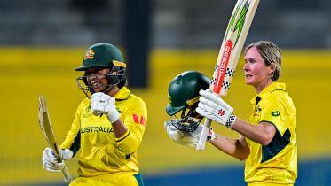 afp_20251008_783v7q2_v1_highres_cricketiccwomenwc2025odiauspak.jpg