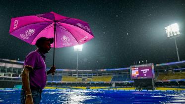 afp_20251015_78wu2ef_v1_midres_cricketiccwomenwc2025odiengpak.jpg
