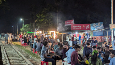 Students right by the stalls at the CU Railway Station