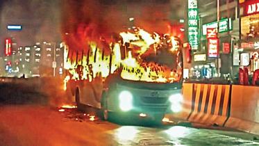 fire-at-bus.jpg