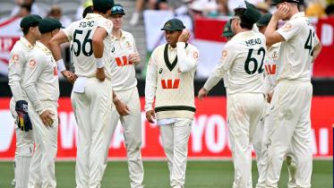 afp_20251122_84th6j4_v1_highres_cricketauseng.jpg
