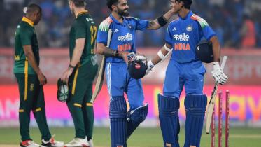afp_20251206_87bb8nr_v1_midres_cricketindrsaodi.jpg