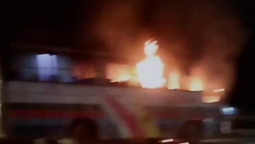 bus torched.jpg
