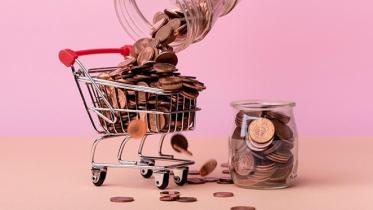 ED 2 - Why our economy looks rich on Facebook but broke in real life_4994.jpg