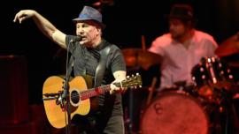 Paul-Simon-WB.jpg