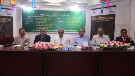 'Only bank borrowing can help manage budget deficit'