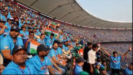 india_fans.jpg