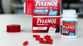 ustrumppoliticshealthtylenol.jpg