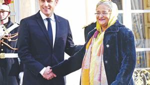 macron_7.jpg