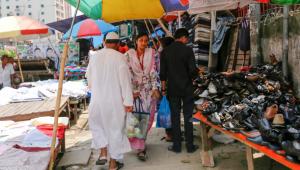 footpath-walkable-dhaka-pedestrian-orchid-chakma.jpg