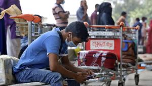 huge_migrant_worker_hazrat_shahjalal_international_airport_-photo_sk_enamul_haq_1.jpg