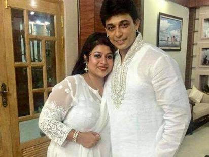 1513534217dhaka_shabnur_copy.jpg