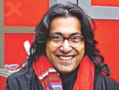 kamar_ahmad_simon_0.jpg