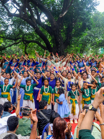Behind Ghonoghota 2 The people who made Dhaka dance