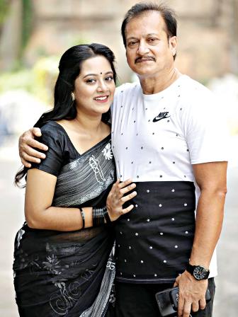 dighi_and_her_father_subrata.jpg