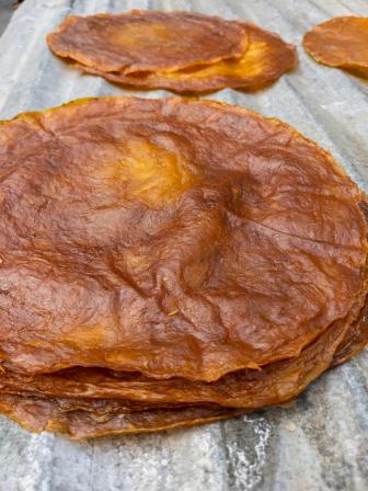 Keeping mangoes for after summer — Aamshotto