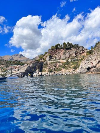 Travelling through Sicily: How to prolong summer under the Sicilian sun 