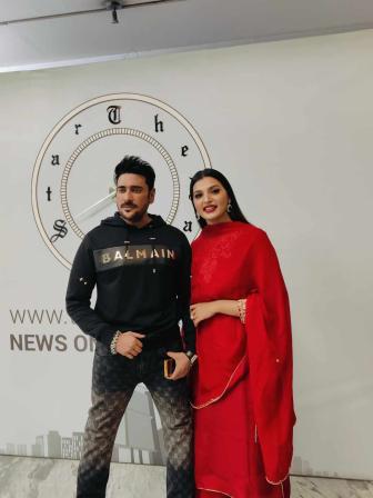 Ananta Jalil, Barsha spend time at The Daily Star