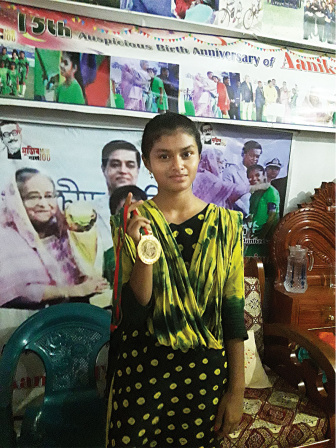 goaldah-girls-2.jpg