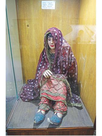lone_ethnological_museum_5.jpg