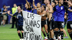 2026-07-15T213841Z_864818289_UP1EM7F1N6HM3_RTRMADP_3_SOCCER-WORLDCUP-ENG-ARG.jpeg