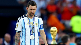 2026-07-19T225913Z_1476681791_UP1EM7J1RUOIB_RTRMADP_3_SOCCER-WORLDCUP-ESP-ARG.JPG
