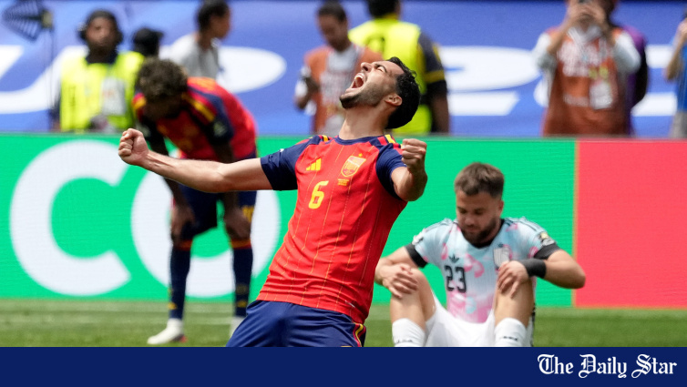 Super sub Merino makes late heroics a habit for La Roja