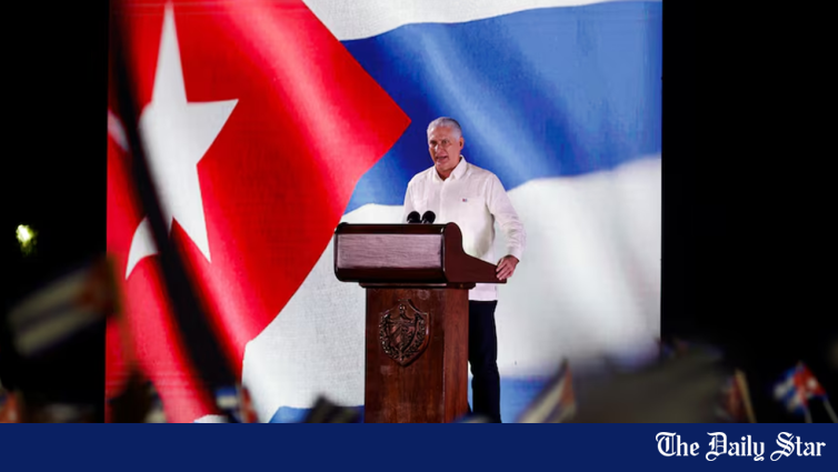 Presidente cubano acusa EUA de ‘genocídio político’ no aniversário da revolução